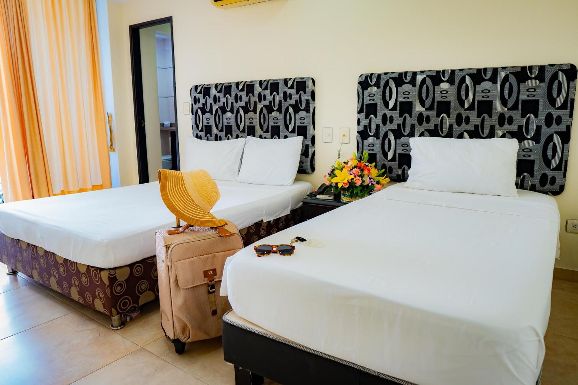 Kalina Hotel จีราร์ดอท ภายนอก รูปภาพ